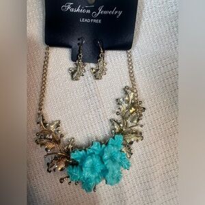 Fashion Jewlery Tile Green Gold Chain With Flower Design